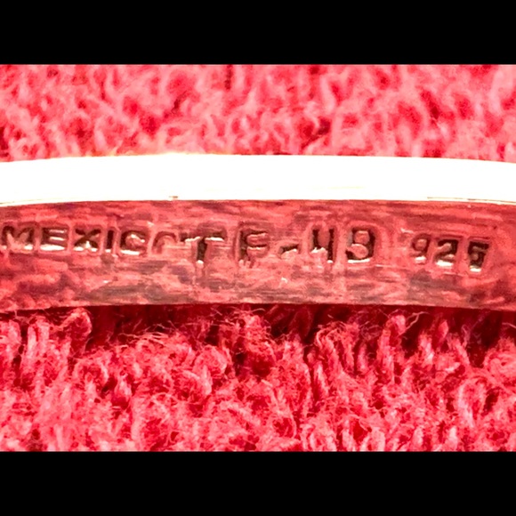 Modernist Malachite Green, Onyx, Sterling Bracelet - Picture 4 of 4